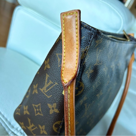 Louis Vuitton Looping bag - Picture 9 of 16